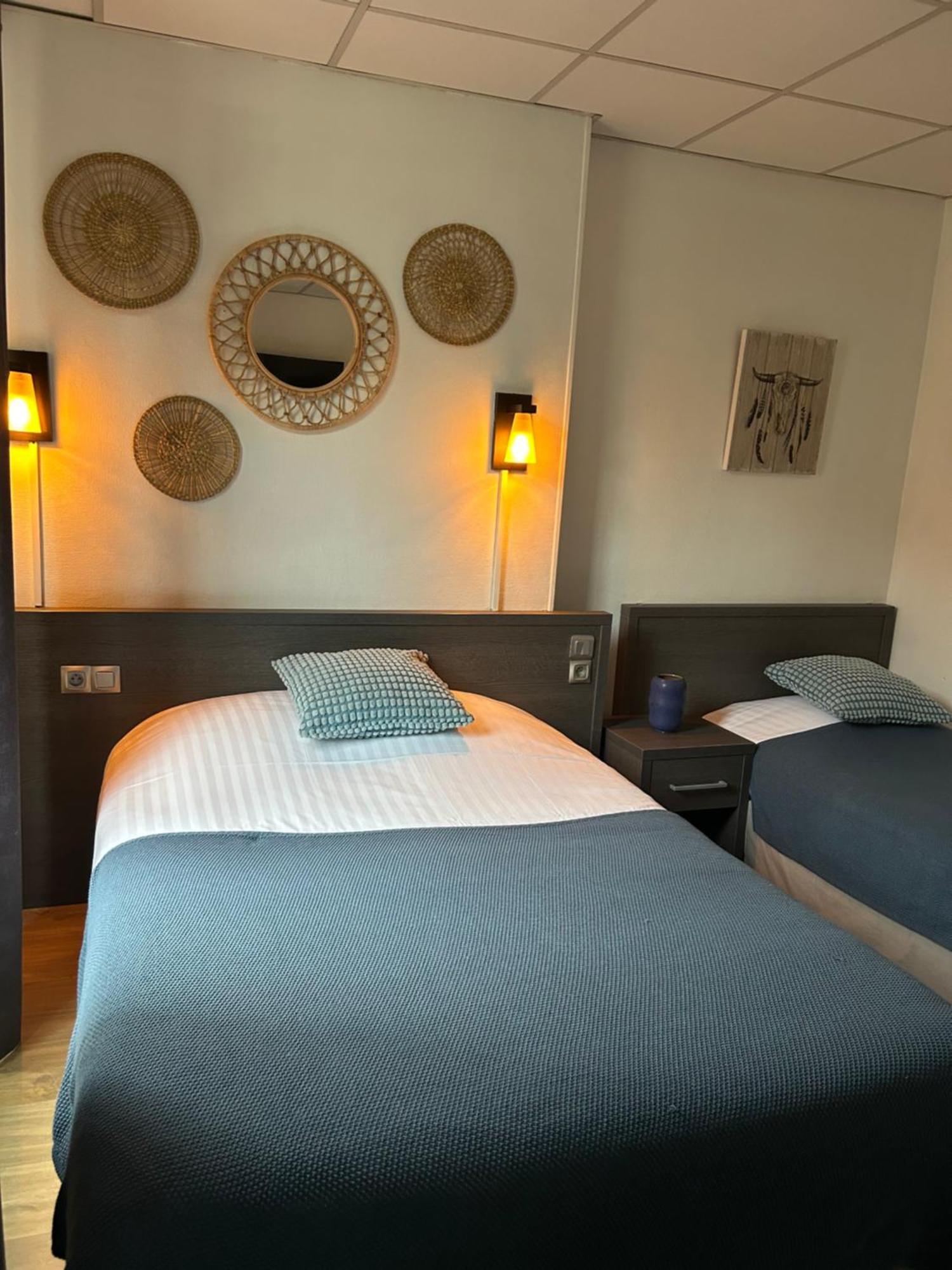 Les Inities Hotel Rouen Bagian luar foto