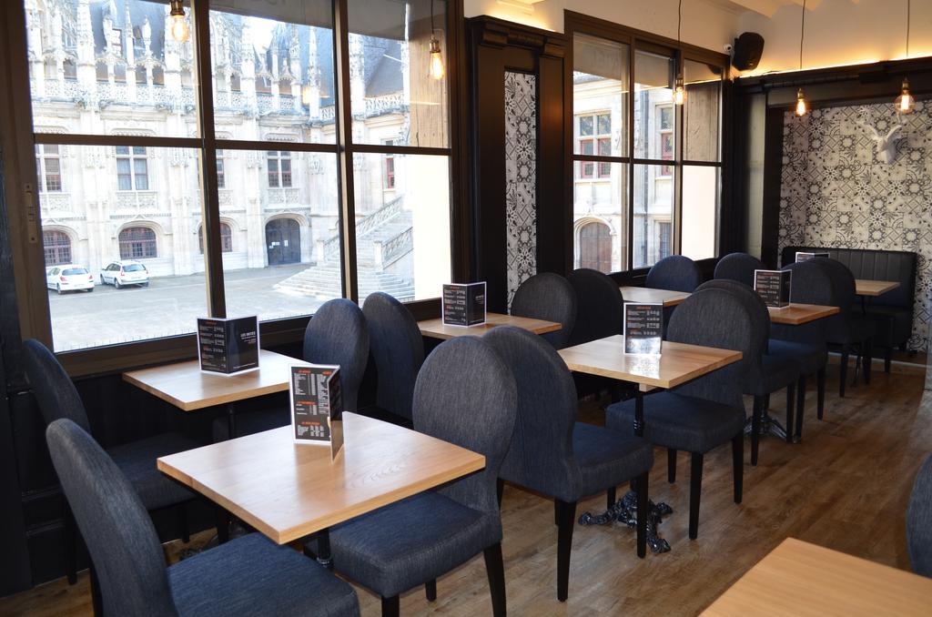 Les Inities Hotel Rouen Bagian luar foto